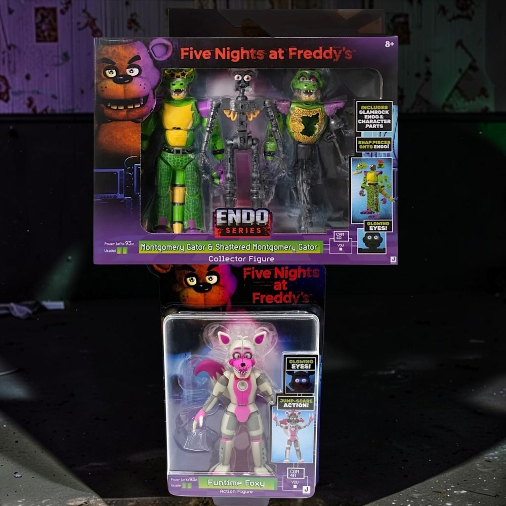 Five Nights at Freddys Endo Series Montgomery Gator & Funtime Foxy Figures Set